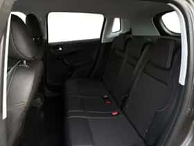 Peugeot 2008 (2019) thumbnail 12