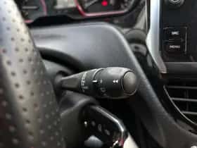Peugeot 2008 (2019) thumbnail 18