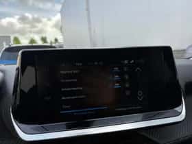 Peugeot 2008 (2021) thumbnail 30