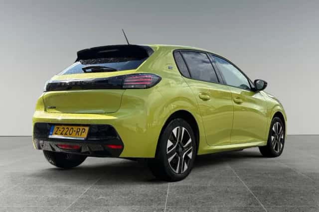 Peugeot e-208 (2024) thumbnail 5