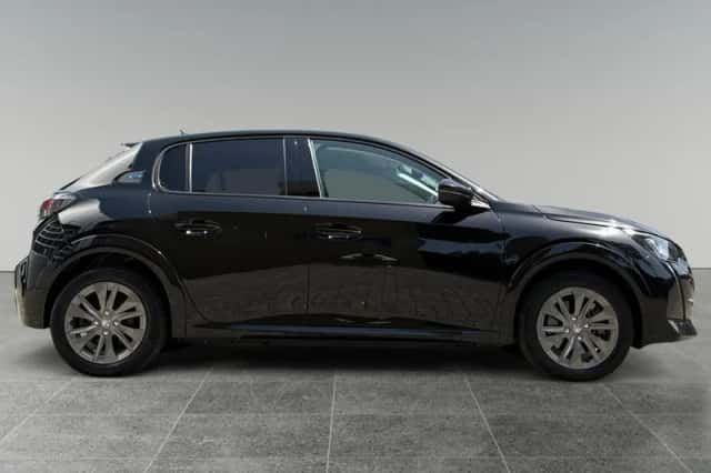 Peugeot e-208 (2022) thumbnail 4