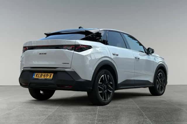 Peugeot 3008 (2025) thumbnail 5
