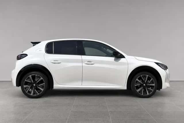 Peugeot 208 (2021) thumbnail 4