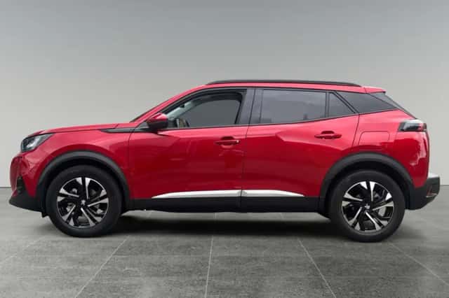 Peugeot 2008 (2022) thumbnail 2