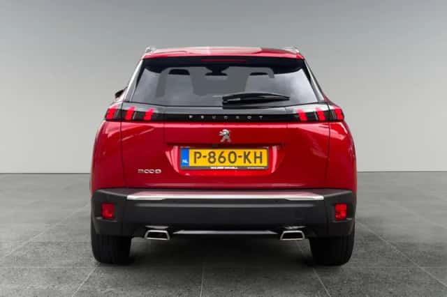 Peugeot 2008 (2022) thumbnail 4