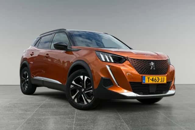 Peugeot e-2008 (2023) thumbnail 3