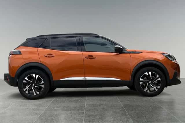 Peugeot e-2008 (2023) thumbnail 4