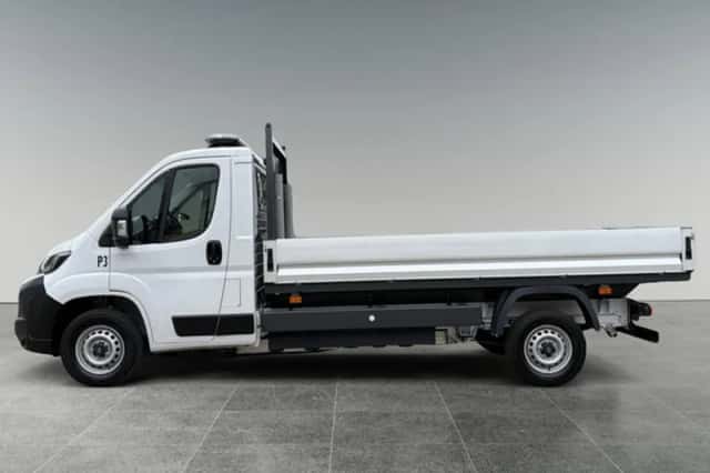 Opel Movano Electric (2025) thumbnail 3