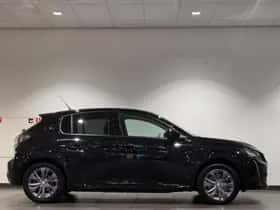 Peugeot e-208 (2022) thumbnail 4