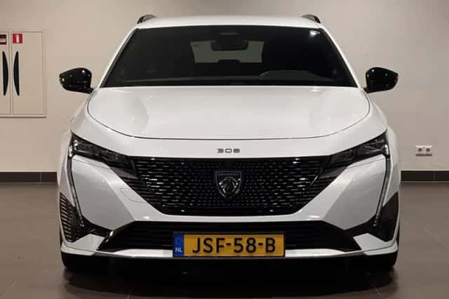 Peugeot 308 (2024) thumbnail 3