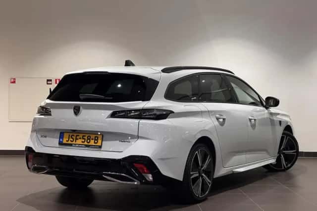 Peugeot 308 (2024) thumbnail 6