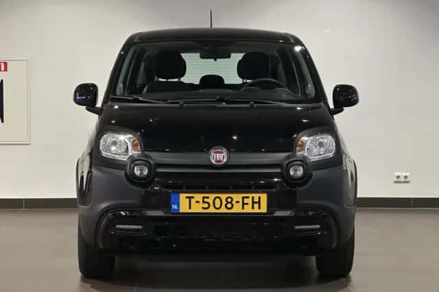 Fiat Panda (2023) thumbnail 2