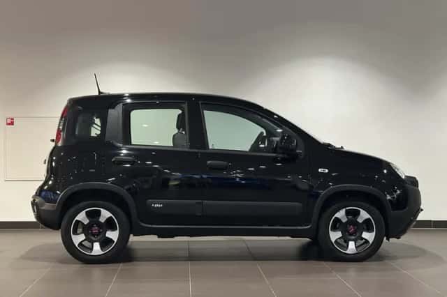 Fiat Panda (2023) thumbnail 4