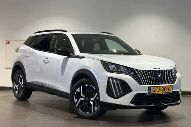 Peugeot 2008 (2024) thumbnail 3