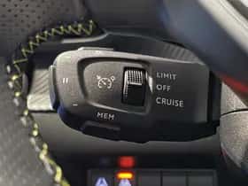Peugeot 2008 (2021) thumbnail 24