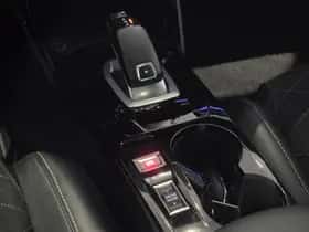 Peugeot 2008 (2021) thumbnail 25