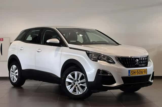 Peugeot 3008 (2018) thumbnail 4