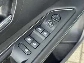 Peugeot 3008 (2021) thumbnail 31