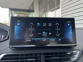Peugeot 3008 (2021) thumbnail 43