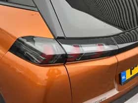 Peugeot 2008 (2021) thumbnail 8