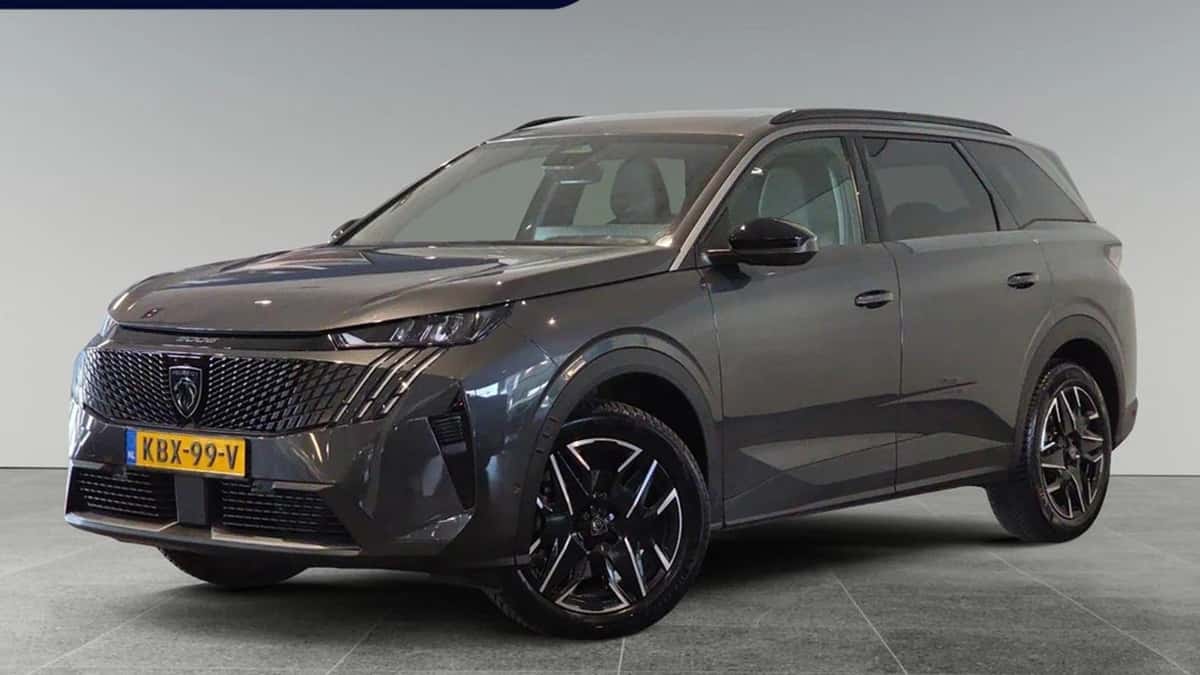 Peugeot 5008 (2025) — foto 1