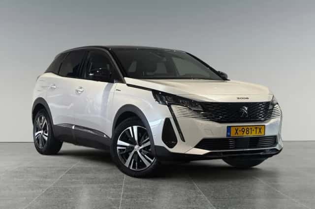 Peugeot 3008 (2024) thumbnail 2
