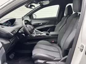 Peugeot 3008 (2024) thumbnail 11