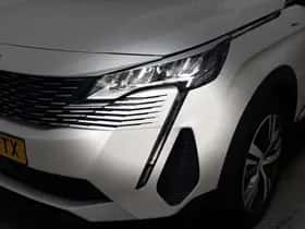 Peugeot 3008 (2024) thumbnail 3