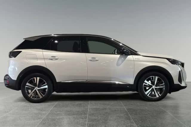 Peugeot 3008 (2024) thumbnail 5