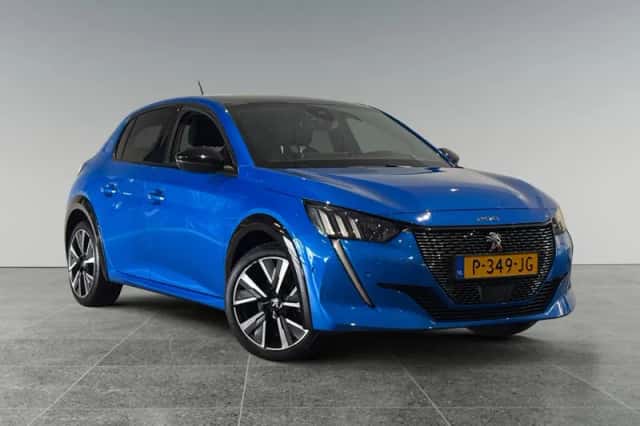 Peugeot 208 (2022) thumbnail 4