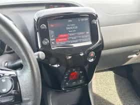 Peugeot 108 (2021) thumbnail 16