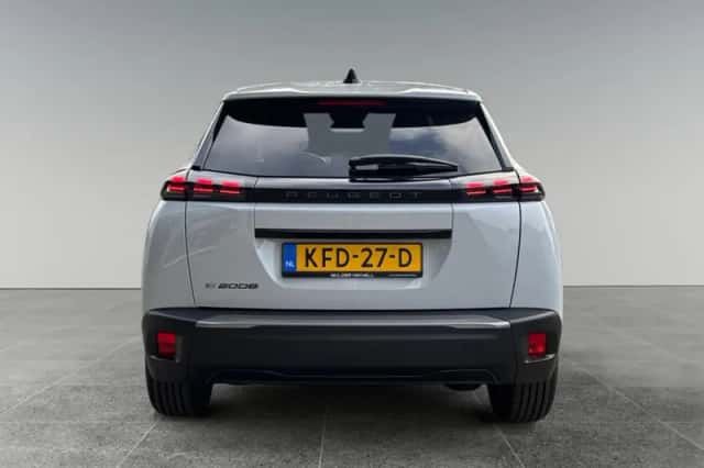Peugeot e-2008 (2026) thumbnail 4