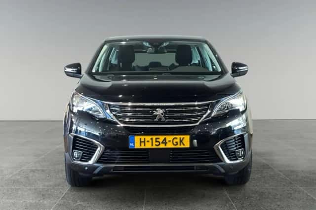 Peugeot 5008 (2020) thumbnail 2