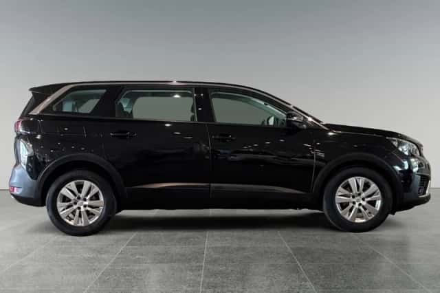 Peugeot 5008 (2020) thumbnail 4