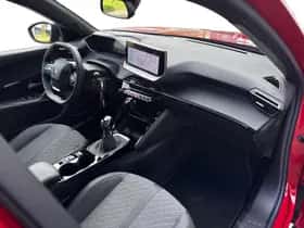 Peugeot 2008 (2024) thumbnail 10