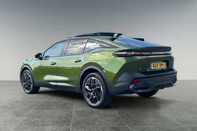 Peugeot e-408 (2026) thumbnail 3