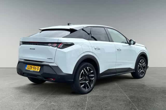 Peugeot 3008 (2024) thumbnail 5