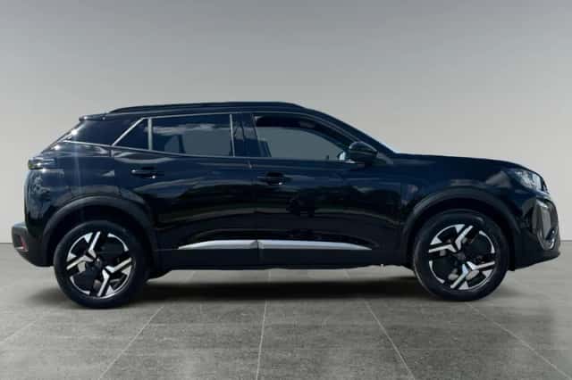 Peugeot 2008 (2023) thumbnail 4
