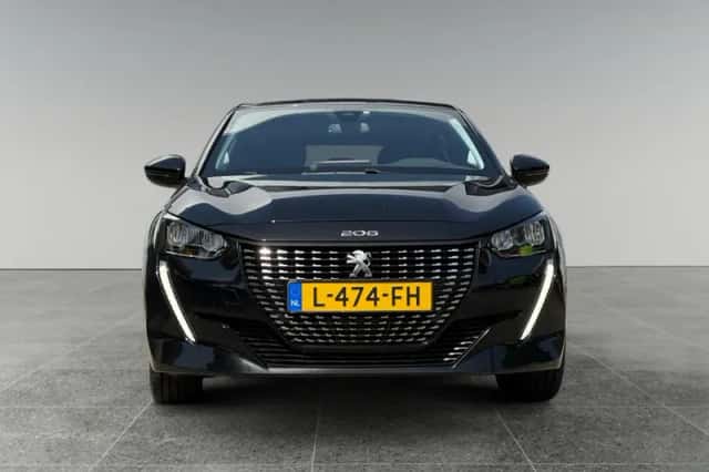 Peugeot 208 (2021) thumbnail 2