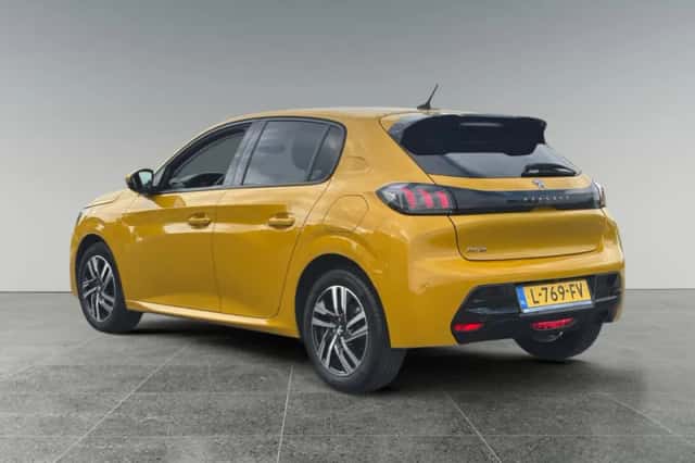 Peugeot 208 (2021) thumbnail 3