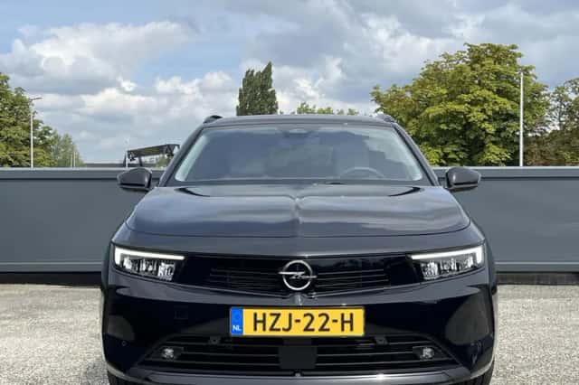 Opel Astra (2024) thumbnail 3