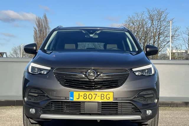 Opel Grandland X (2020) thumbnail 2