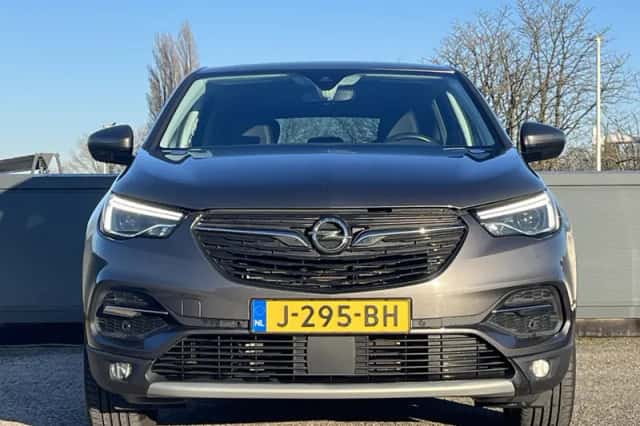 Opel Grandland X (2020) thumbnail 2