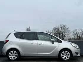 Opel Meriva (2015) thumbnail 4