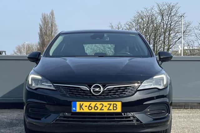 Opel Astra (2021) thumbnail 2