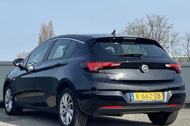 Opel Astra (2021) thumbnail 5