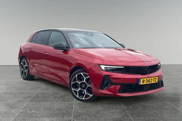 Opel Astra (2022) thumbnail 2