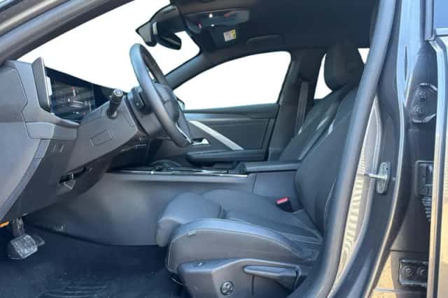Opel Astra (2025) thumbnail 3