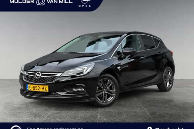 Opel Astra (2019) thumbnail 1