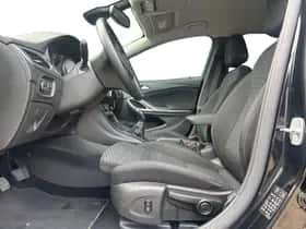 Opel Astra (2019) thumbnail 3